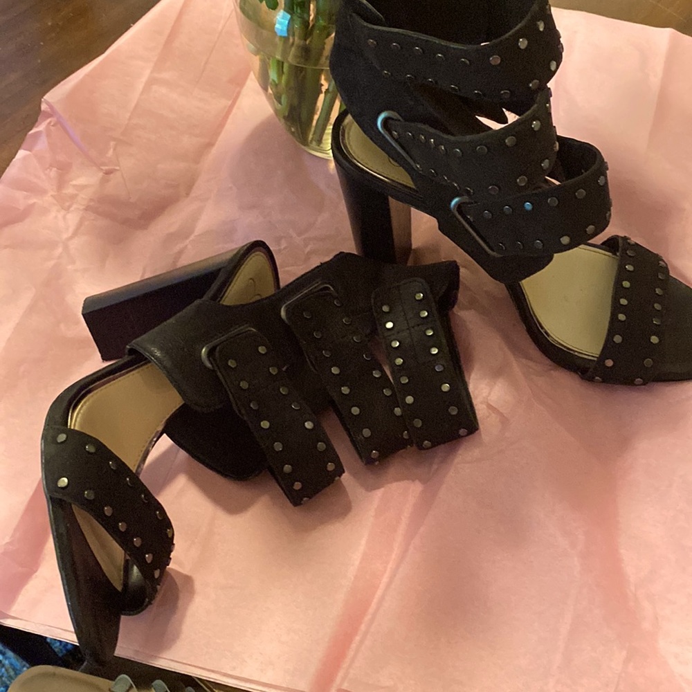 Jessica Simpson 3 strap Velcro heels